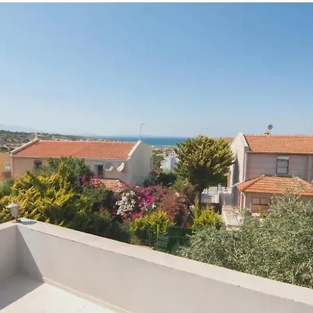 Ayayorgiye 500 Metre Vila Çeşme