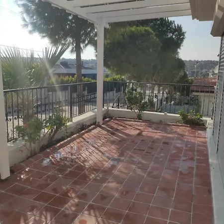 Vila Ayayorgiye 500 Metre Çeşme